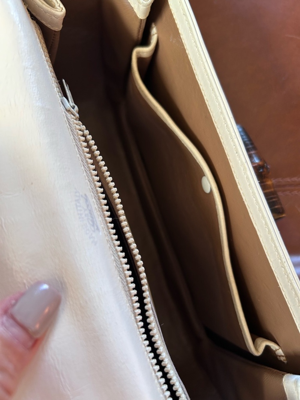 White Leather Bamboo-Handle Top-Handle Purse - Picture 12 of 13